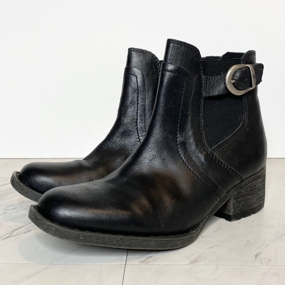 Born Mohan Black Leather Bootie 6 1/2 - Picture 1 of 12